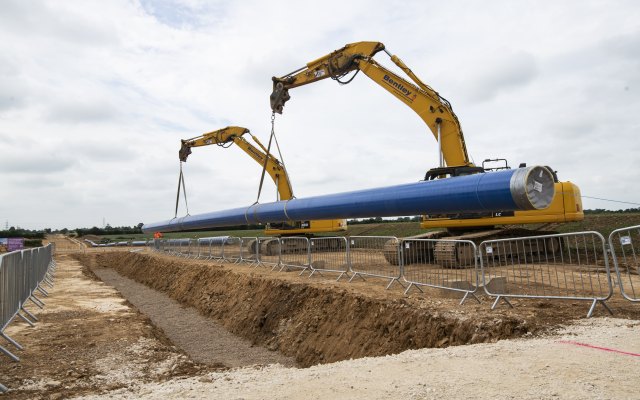 Constructing new water pipes